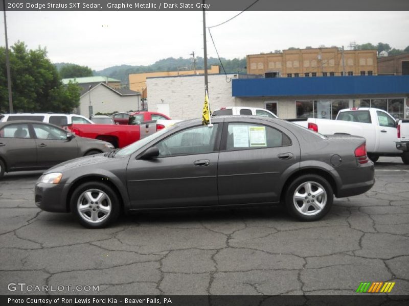 Graphite Metallic / Dark Slate Gray 2005 Dodge Stratus SXT Sedan