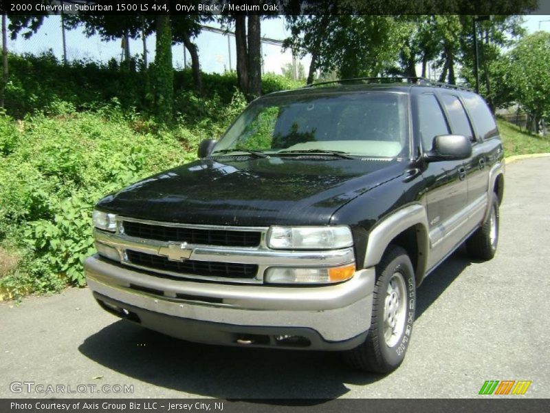 Onyx Black / Medium Oak 2000 Chevrolet Suburban 1500 LS 4x4