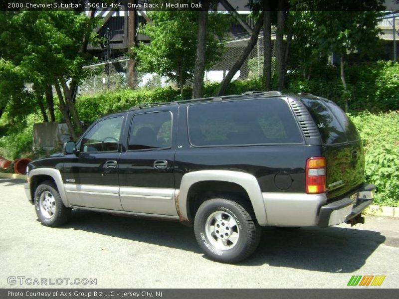 Onyx Black / Medium Oak 2000 Chevrolet Suburban 1500 LS 4x4