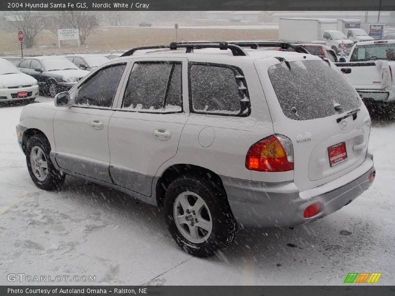 Nordic White / Gray 2004 Hyundai Santa Fe GLS