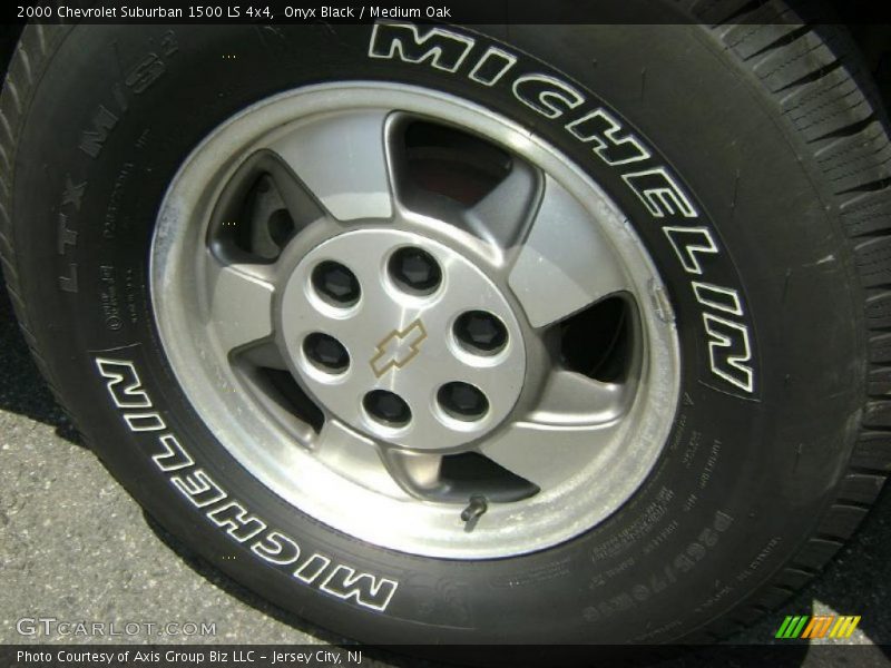 Onyx Black / Medium Oak 2000 Chevrolet Suburban 1500 LS 4x4