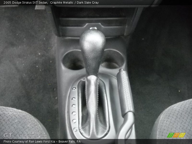 Graphite Metallic / Dark Slate Gray 2005 Dodge Stratus SXT Sedan