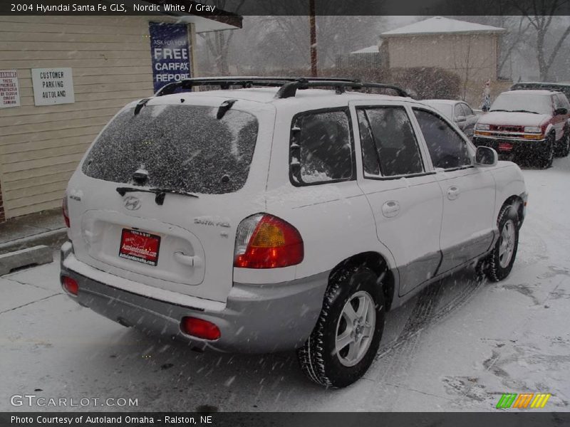 Nordic White / Gray 2004 Hyundai Santa Fe GLS