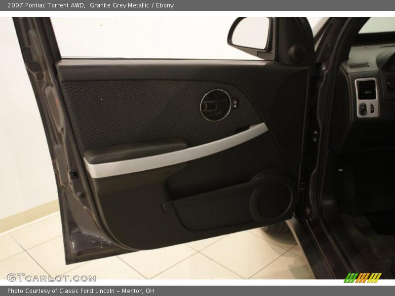 Granite Grey Metallic / Ebony 2007 Pontiac Torrent AWD