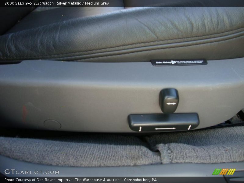 Silver Metallic / Medium Grey 2000 Saab 9-5 2.3t Wagon