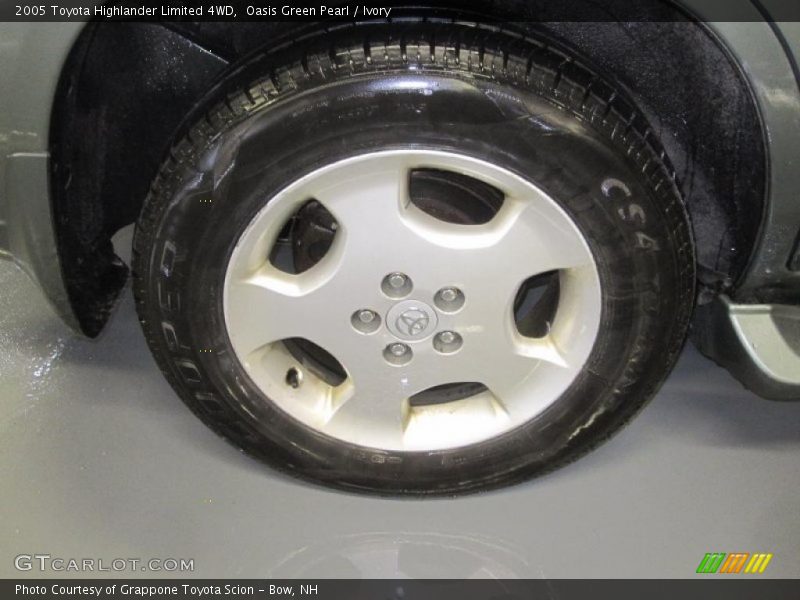 Oasis Green Pearl / Ivory 2005 Toyota Highlander Limited 4WD