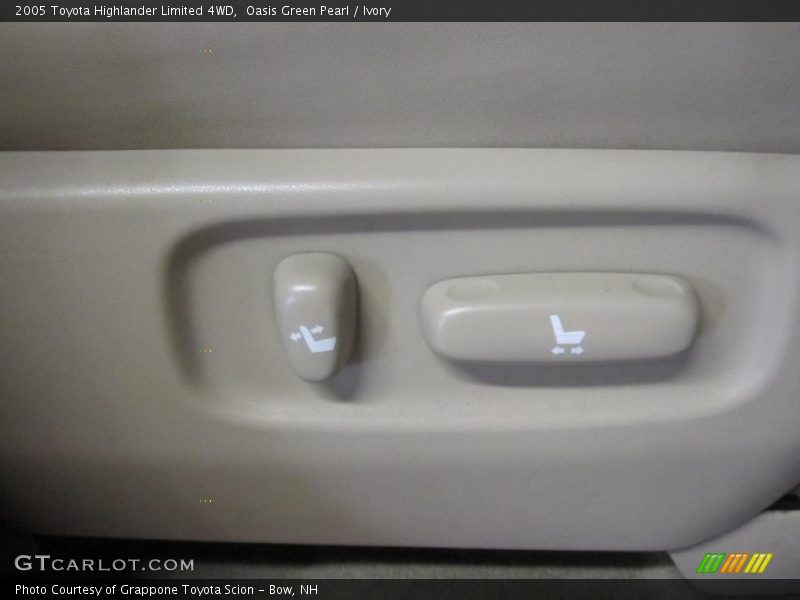 Oasis Green Pearl / Ivory 2005 Toyota Highlander Limited 4WD