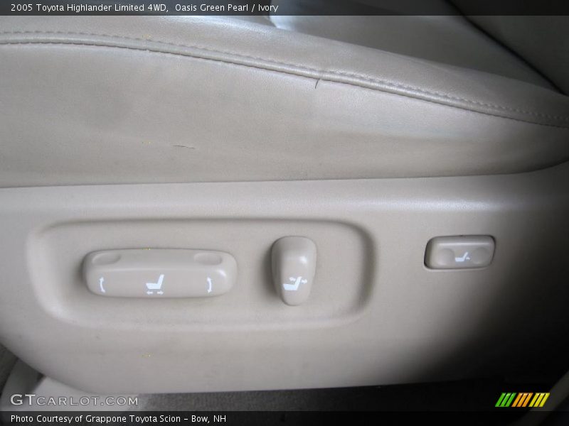 Oasis Green Pearl / Ivory 2005 Toyota Highlander Limited 4WD