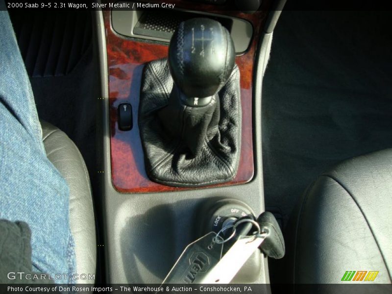Silver Metallic / Medium Grey 2000 Saab 9-5 2.3t Wagon