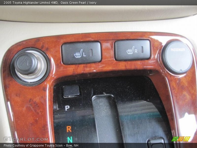 Oasis Green Pearl / Ivory 2005 Toyota Highlander Limited 4WD