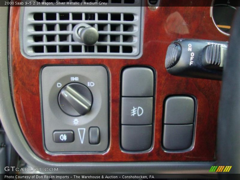 Silver Metallic / Medium Grey 2000 Saab 9-5 2.3t Wagon