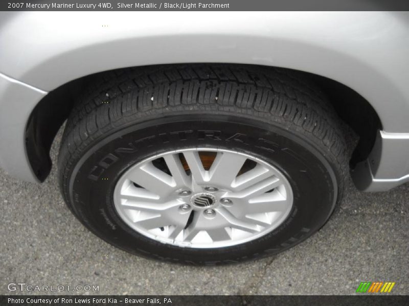 Silver Metallic / Black/Light Parchment 2007 Mercury Mariner Luxury 4WD