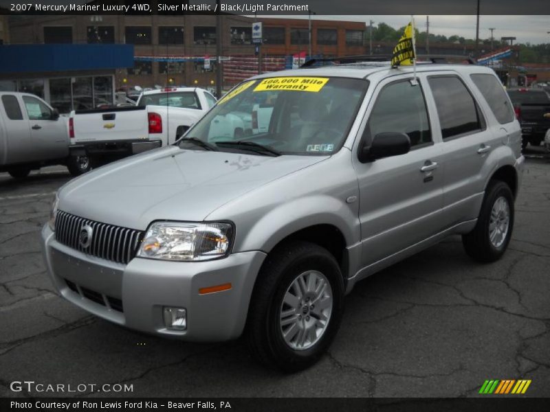 Silver Metallic / Black/Light Parchment 2007 Mercury Mariner Luxury 4WD