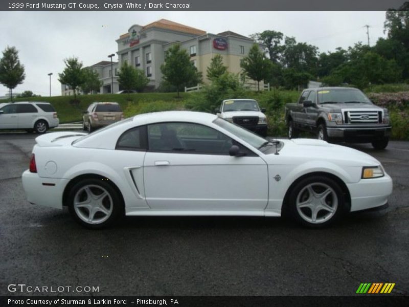 Crystal White / Dark Charcoal 1999 Ford Mustang GT Coupe