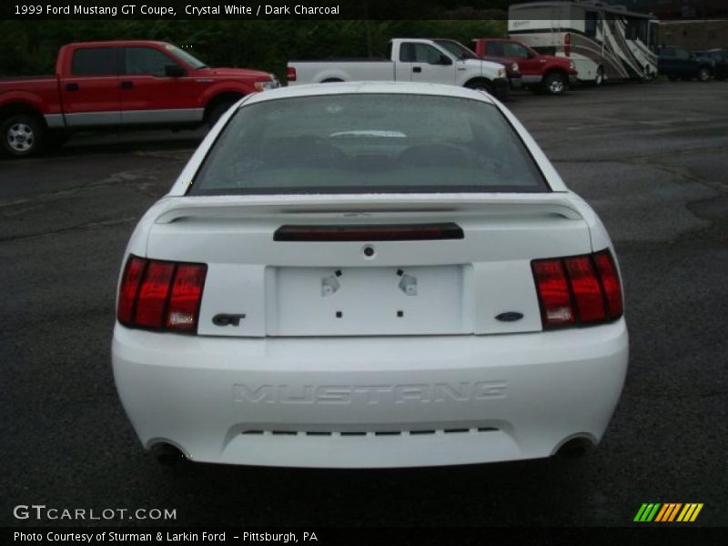 Crystal White / Dark Charcoal 1999 Ford Mustang GT Coupe