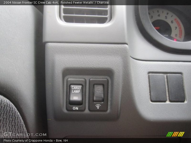Polished Pewter Metallic / Charcoal 2004 Nissan Frontier SC Crew Cab 4x4