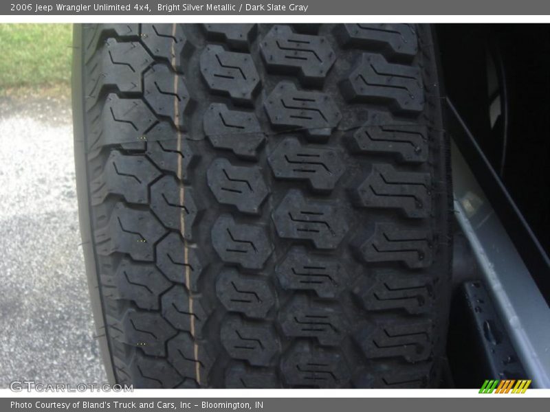 Bright Silver Metallic / Dark Slate Gray 2006 Jeep Wrangler Unlimited 4x4