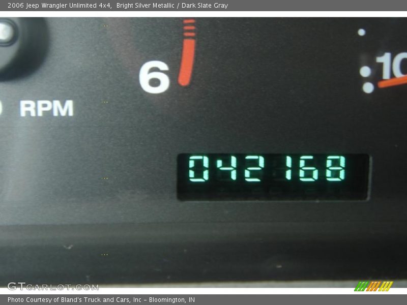 Bright Silver Metallic / Dark Slate Gray 2006 Jeep Wrangler Unlimited 4x4