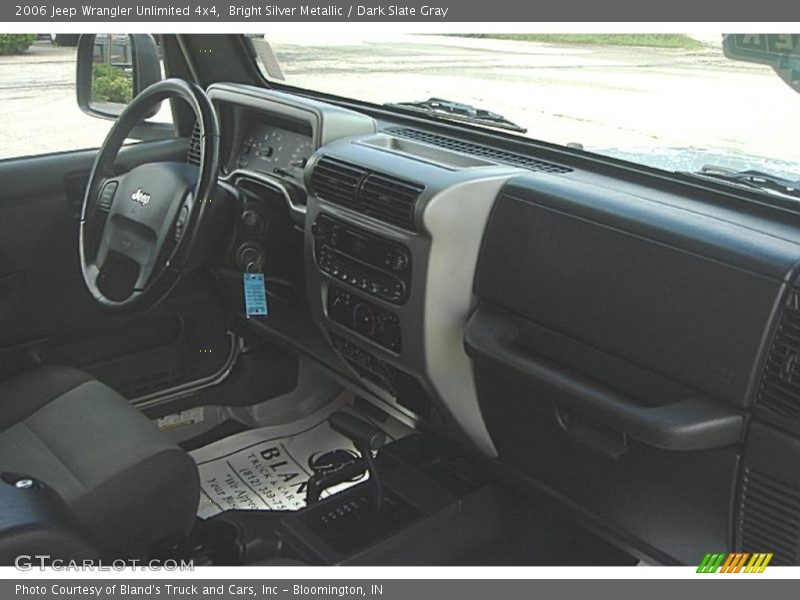 Bright Silver Metallic / Dark Slate Gray 2006 Jeep Wrangler Unlimited 4x4