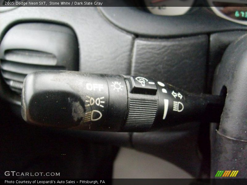 Stone White / Dark Slate Gray 2005 Dodge Neon SXT