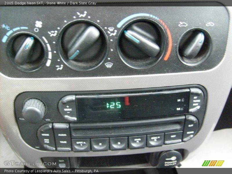 Stone White / Dark Slate Gray 2005 Dodge Neon SXT