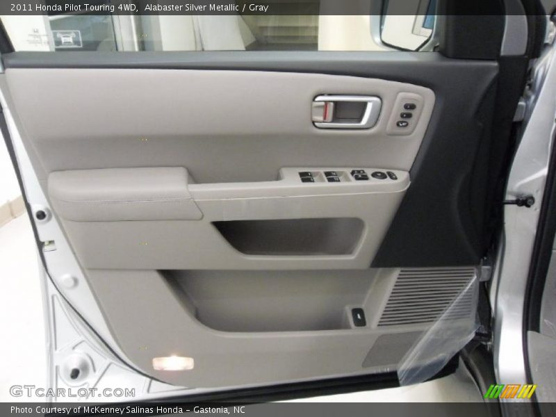 Alabaster Silver Metallic / Gray 2011 Honda Pilot Touring 4WD