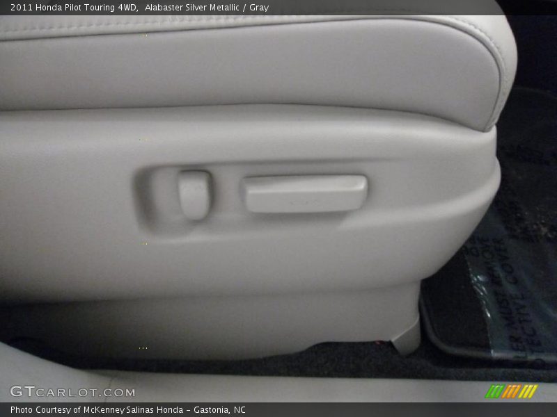 Alabaster Silver Metallic / Gray 2011 Honda Pilot Touring 4WD