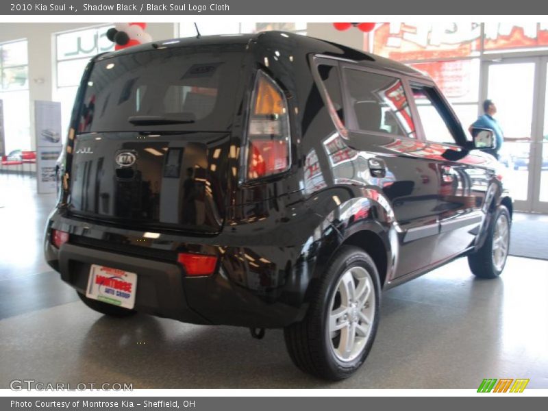Shadow Black / Black Soul Logo Cloth 2010 Kia Soul +
