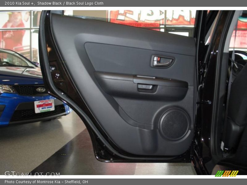 Shadow Black / Black Soul Logo Cloth 2010 Kia Soul +