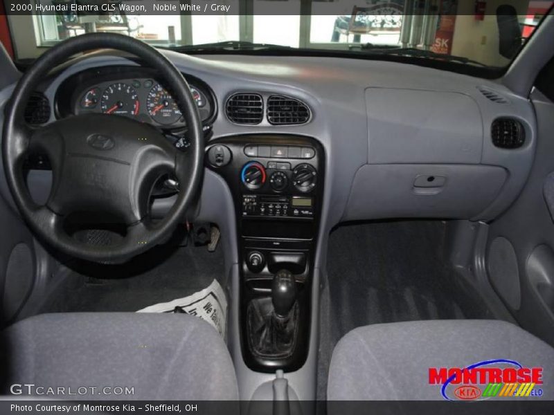 Noble White / Gray 2000 Hyundai Elantra GLS Wagon