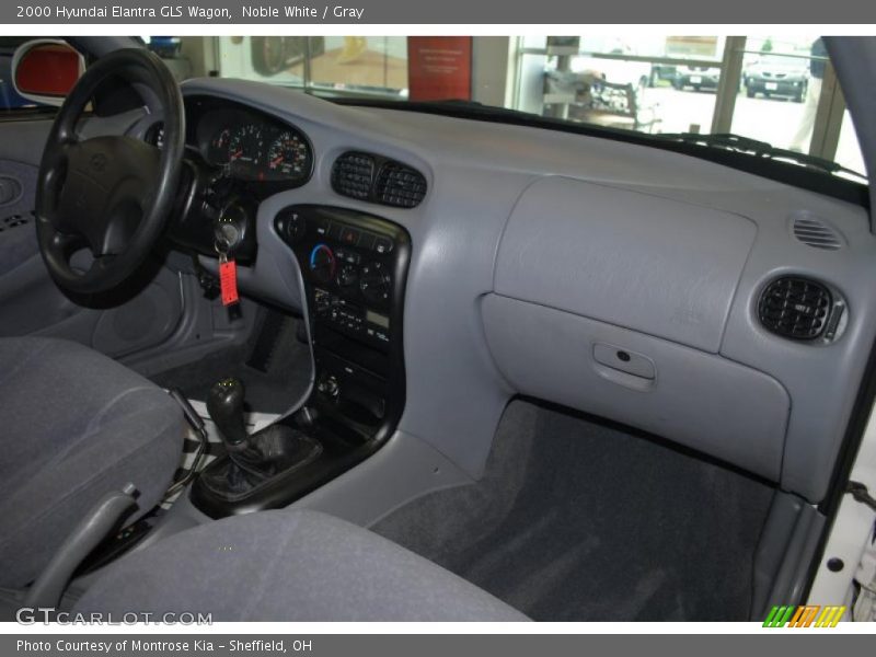 Noble White / Gray 2000 Hyundai Elantra GLS Wagon