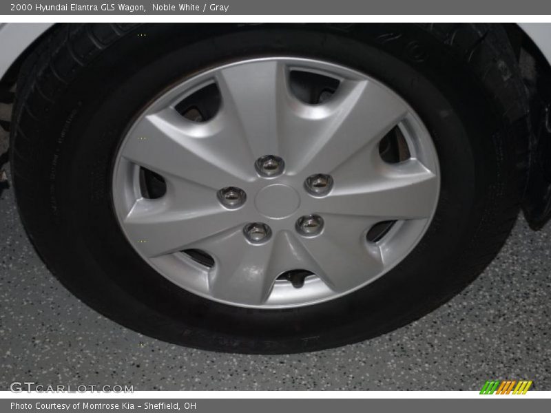 Noble White / Gray 2000 Hyundai Elantra GLS Wagon