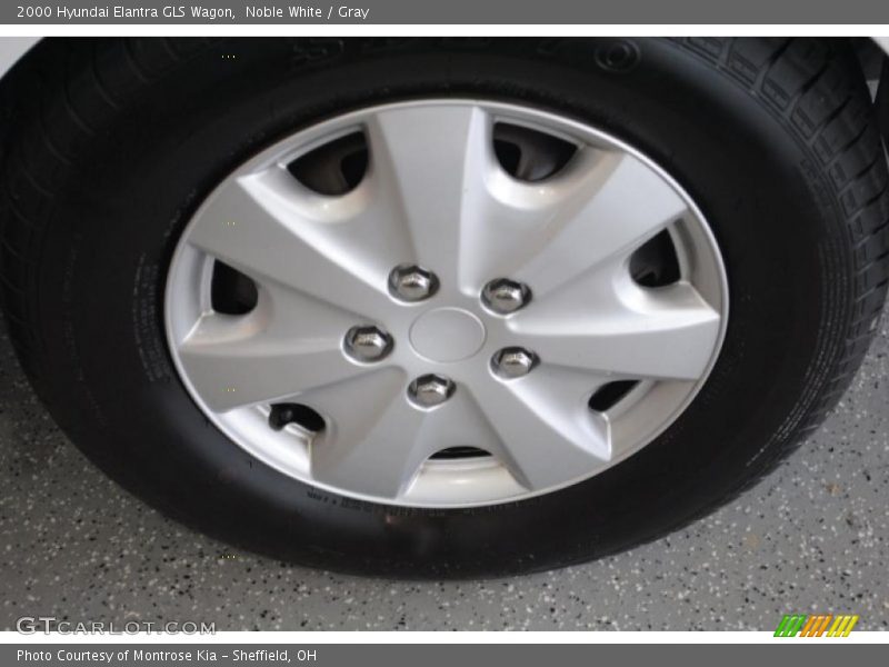 Noble White / Gray 2000 Hyundai Elantra GLS Wagon