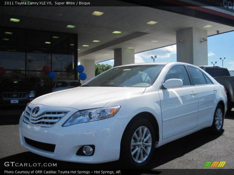Super White / Bisque 2011 Toyota Camry XLE V6