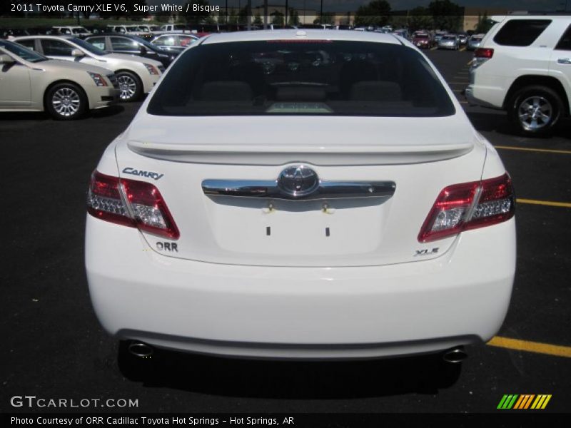 Super White / Bisque 2011 Toyota Camry XLE V6