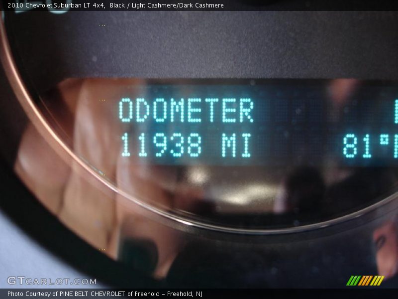 Black / Light Cashmere/Dark Cashmere 2010 Chevrolet Suburban LT 4x4