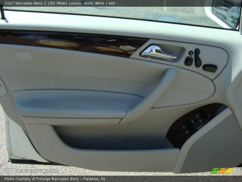 Arctic White / Ash 2007 Mercedes-Benz C 280 4Matic Luxury