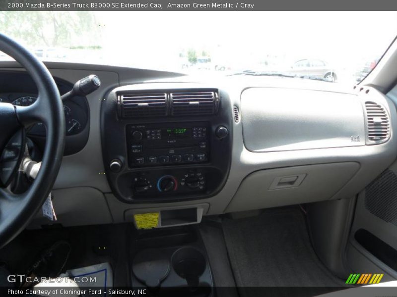 Amazon Green Metallic / Gray 2000 Mazda B-Series Truck B3000 SE Extended Cab