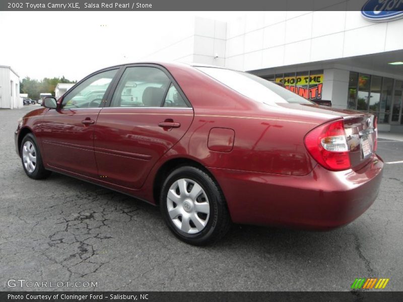 Salsa Red Pearl / Stone 2002 Toyota Camry XLE