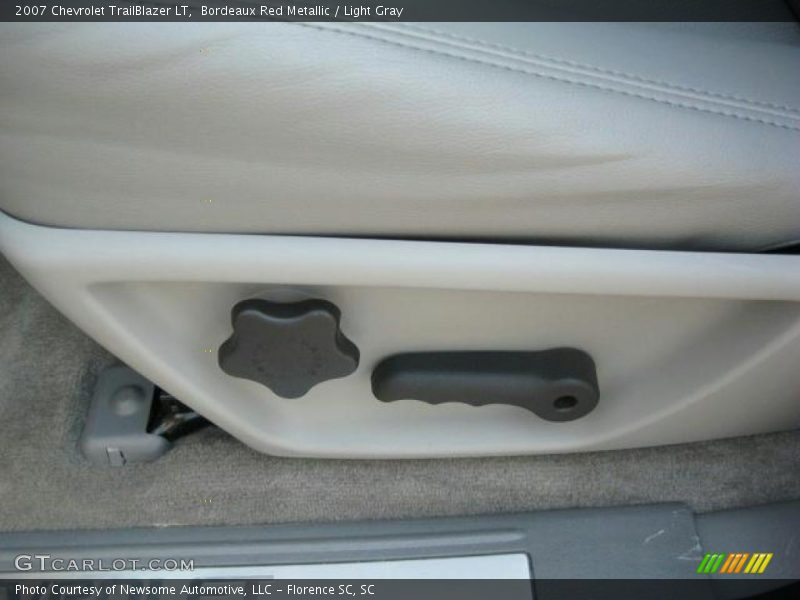 Bordeaux Red Metallic / Light Gray 2007 Chevrolet TrailBlazer LT
