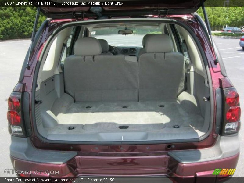 Bordeaux Red Metallic / Light Gray 2007 Chevrolet TrailBlazer LT