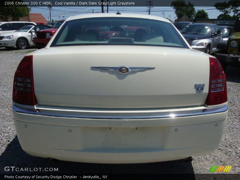 Cool Vanilla / Dark Slate Gray/Light Graystone 2006 Chrysler 300 C HEMI
