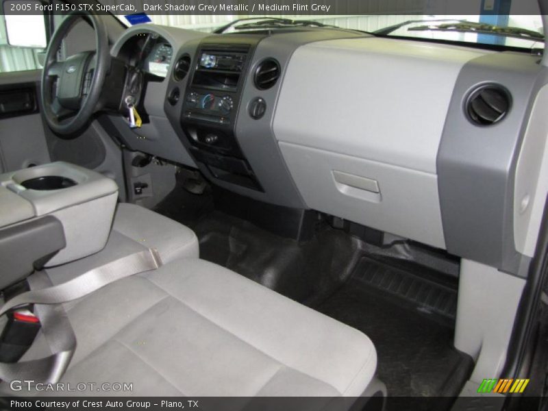 Dark Shadow Grey Metallic / Medium Flint Grey 2005 Ford F150 STX SuperCab
