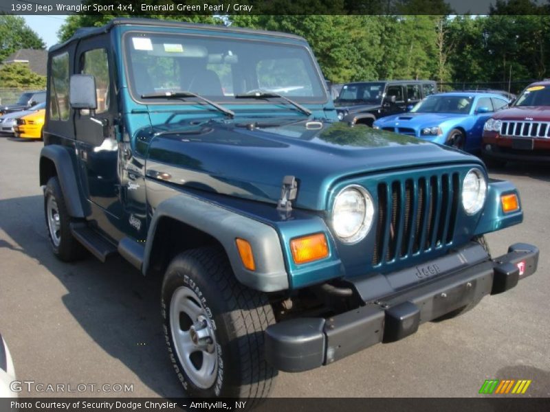 Emerald Green Pearl / Gray 1998 Jeep Wrangler Sport 4x4