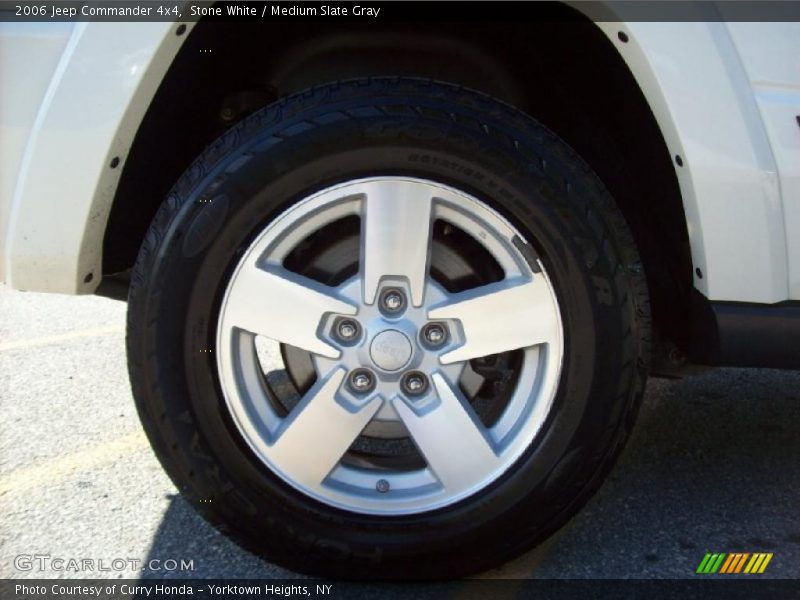Stone White / Medium Slate Gray 2006 Jeep Commander 4x4