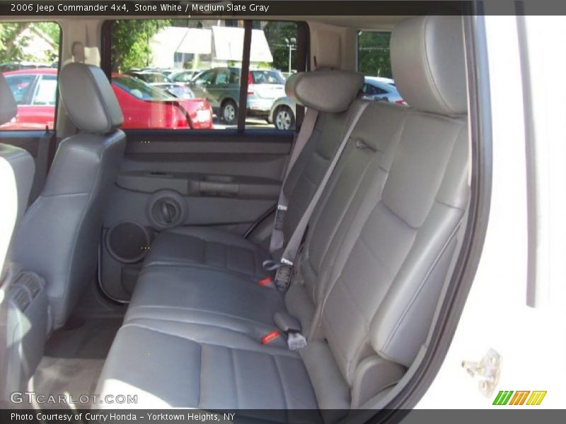 Stone White / Medium Slate Gray 2006 Jeep Commander 4x4