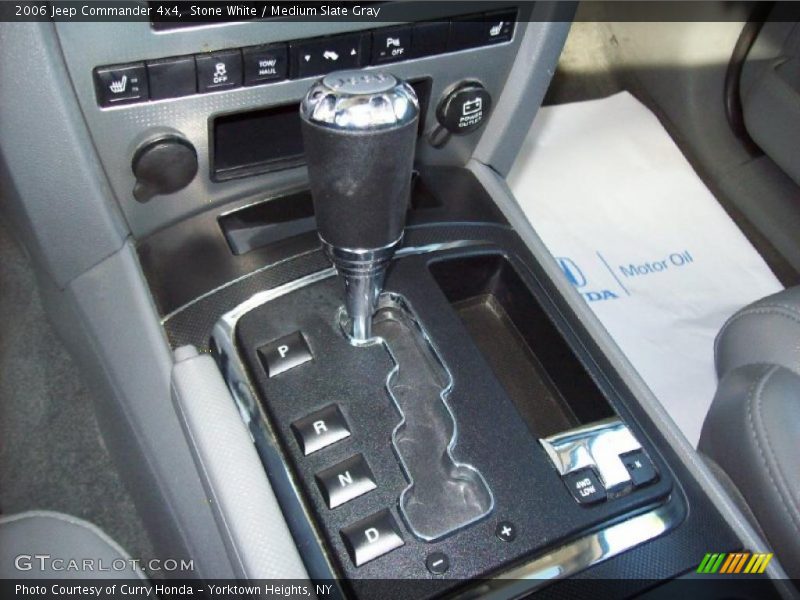 Stone White / Medium Slate Gray 2006 Jeep Commander 4x4