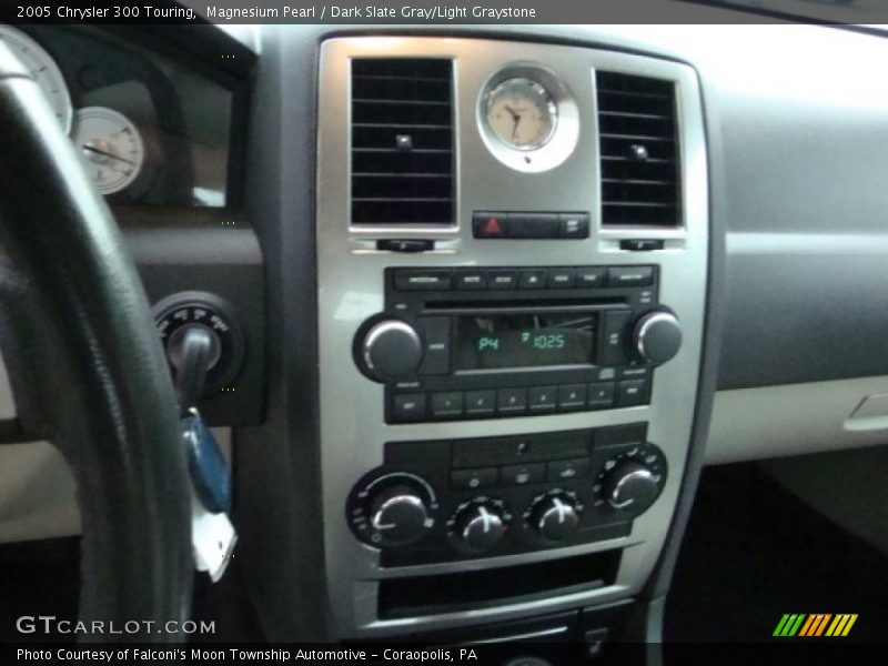 Magnesium Pearl / Dark Slate Gray/Light Graystone 2005 Chrysler 300 Touring