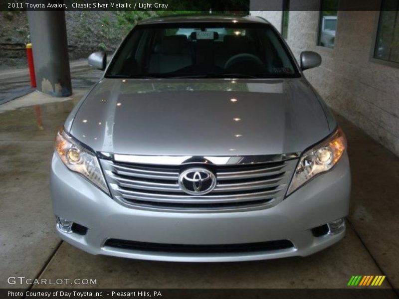 Classic Silver Metallic / Light Gray 2011 Toyota Avalon