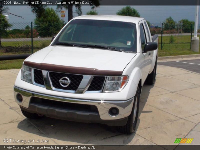 Avalanche White / Desert 2005 Nissan Frontier SE King Cab